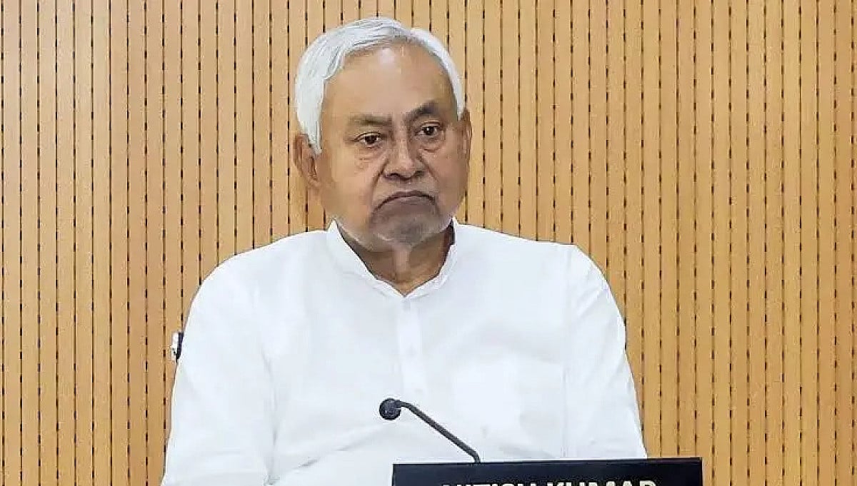 Bihar:क्यों बिहार की राजनीति बन गई है "चूं -चूं का मुरब्बा",जदयू भी क्यों है बड़े उलझन में ,आगे क्या?