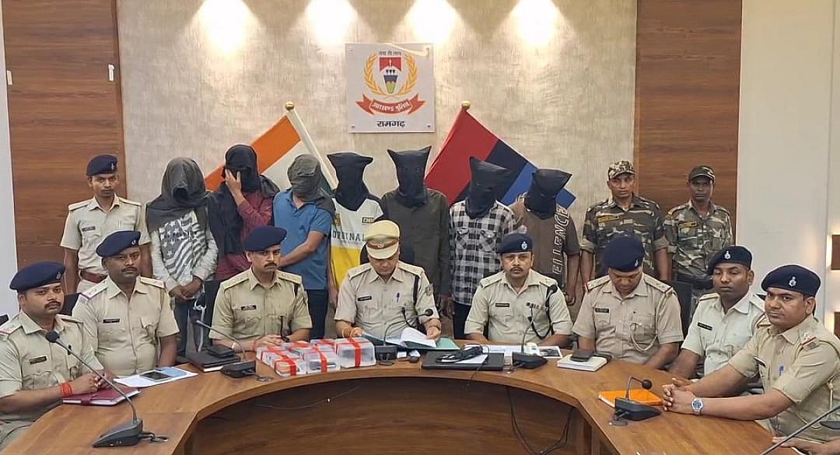 रामगढ़ पुलिस की बड़ी कार्रवाई: राहुल दुबे गैंग के 7 अपराधी गिरफ्तार, हथियार और गाड़ी बरामद