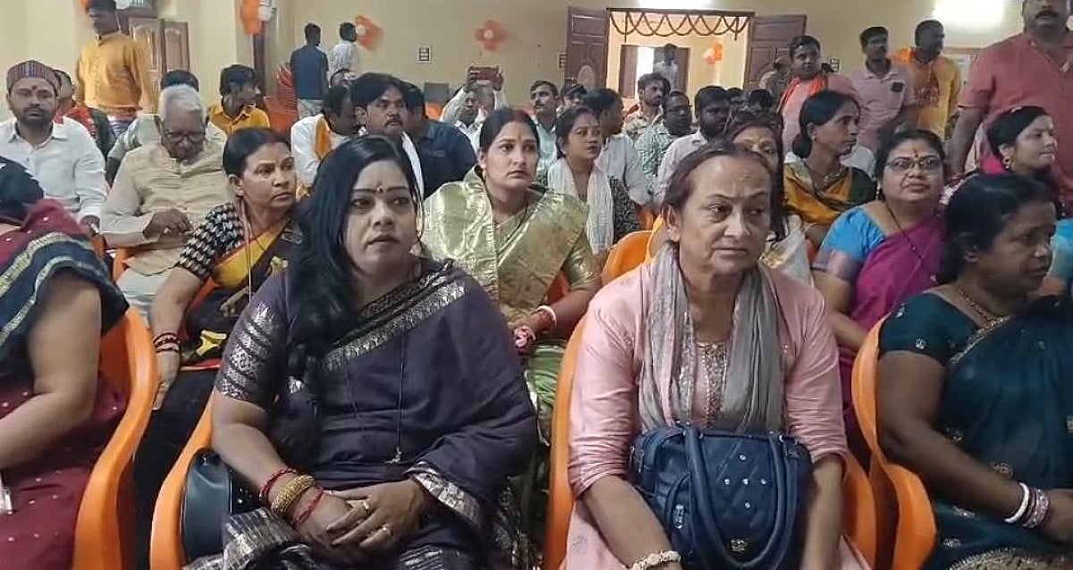 धूमधाम से मनाया गया भाजपा का 47वां स्थापना दिवस, भागलपुर में खेल मंत्री  ने कार्यकर्ताओं में भरा जोश