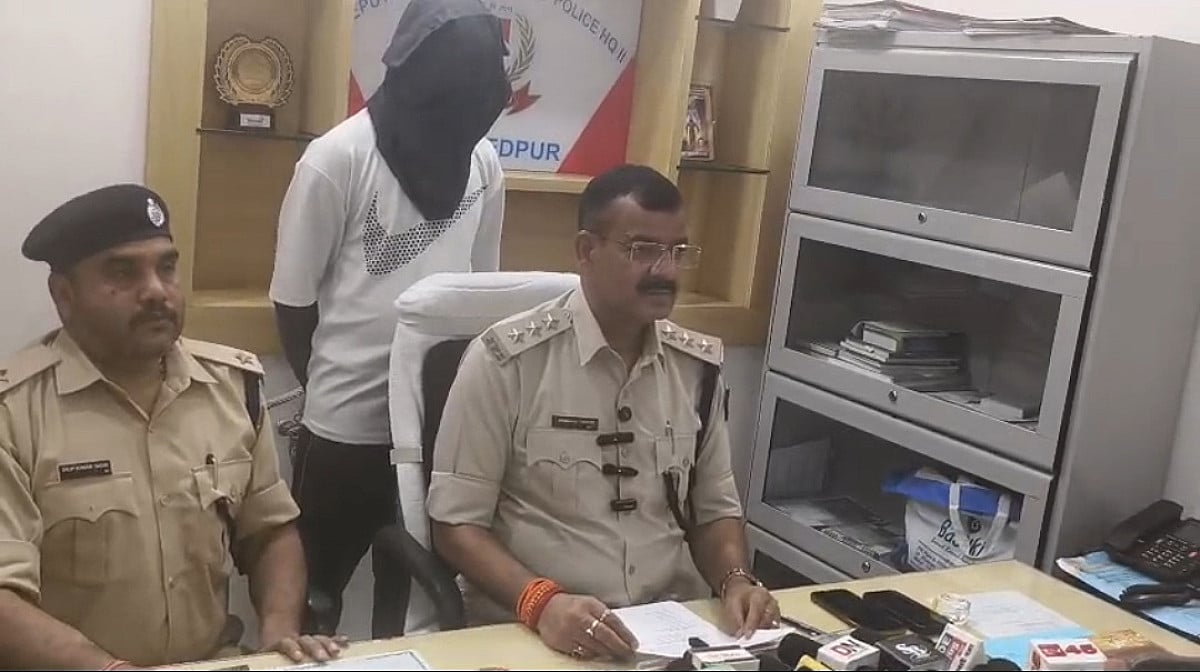 जमशेदपुर में वाहन चेकिंग के दौरान शातिर बाइक चोर गिरफ्तार, तीन चोरी की बाइक बरामद