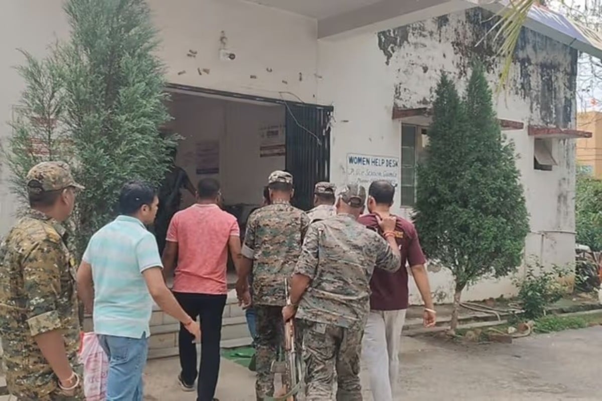 गुमला: होटल-ढाबों से संचालित नशे के जाल के पर पुलिस का एक्शन, बड़ा नेटवर्क हुआ बेनकाब