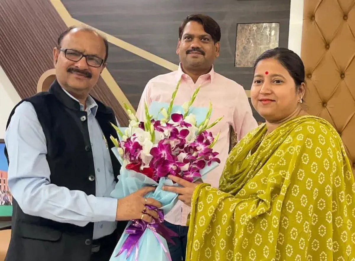 मजदूर  संगठन की राजनीति:मेयर की "कुर्सी " कैसे दे रही मजदूर संगठन को "संजीवनी"अब आगे क्या