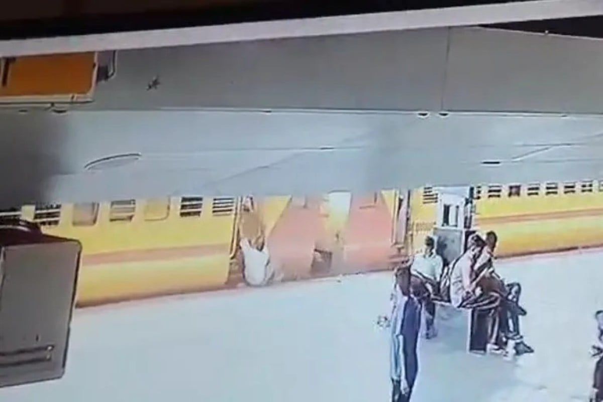 रांची रेलवे स्टेशन पर हादसा टला, देवदूत बन कर पहुंचा RPF जवान,बची यात्री की जान