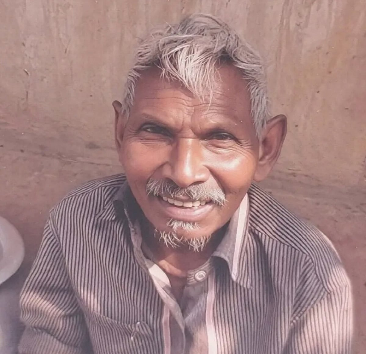 रेलवे ट्रैक पार करना पड़ा भारी, जमशेदपुर में बुजुर्ग की जान