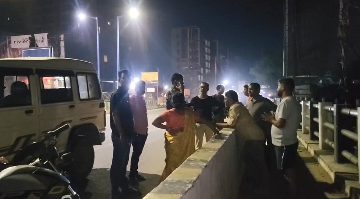 जमशेदपुर में पुल पर मिली लावारिस स्कूटी, युवक का अब तक कोई सुराग नहीं