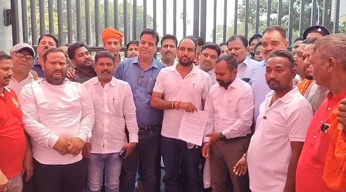 टाटा मोटर्स गेट पर 24 घंटे बाद खत्म हुआ धरना, रोजगार देने का मिला आश्वासन