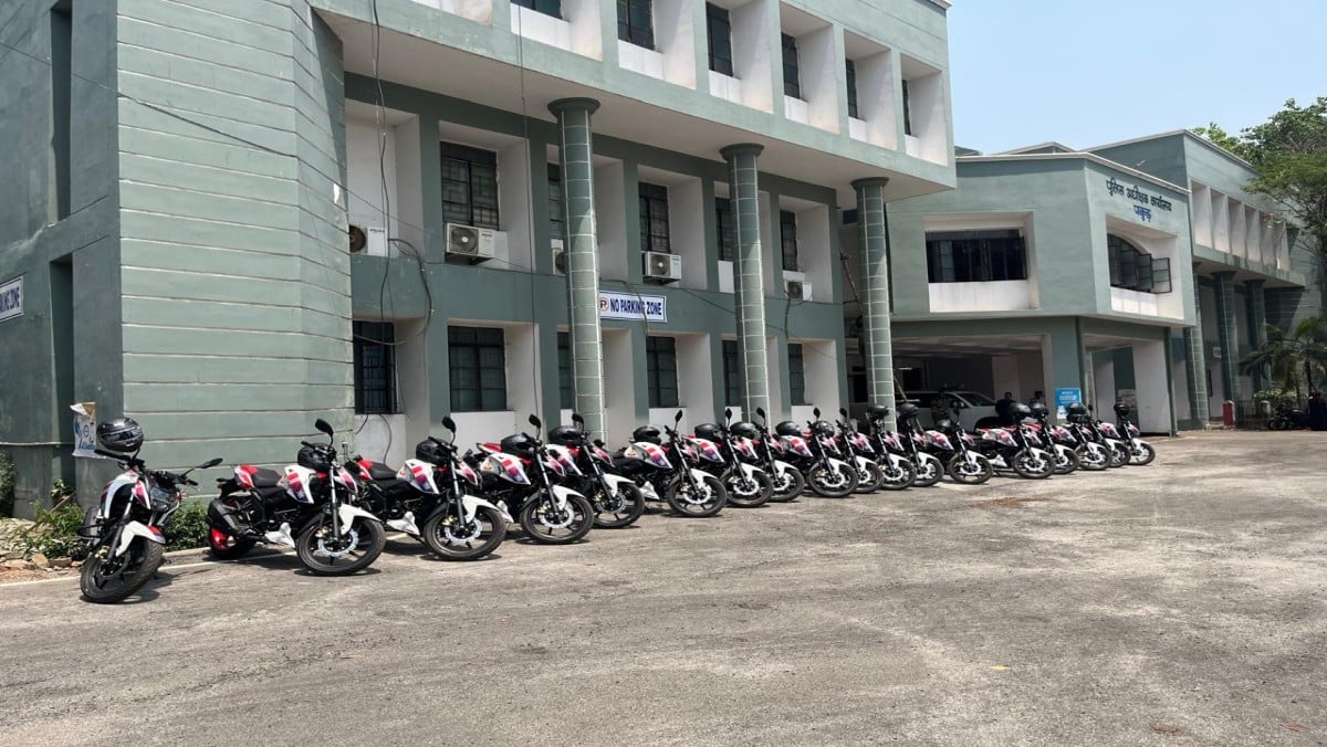 पाकुड़ पुलिस को मिली नई ताकत: अब 18 अपाचे बाइकों से तेज होगी गश्ती, अपराधियों पर कसेगा शिकंजा