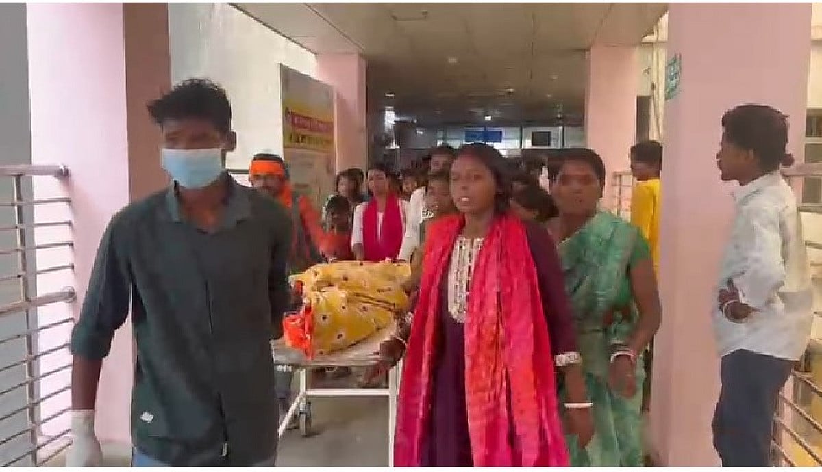 रांची सदर अस्पतल में ईलाज के दौरान महिला की मौत,ग्रामीणों ने किया हंगामा