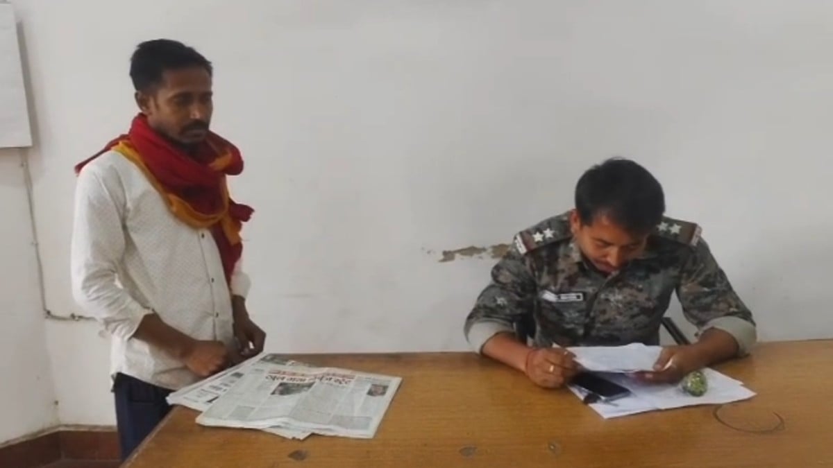 साइबर अपराधियों ने अधिकारी बन ठग लिए पैसे,घर से उठा लेने की दी धमकी,थाना में मामला दर्ज