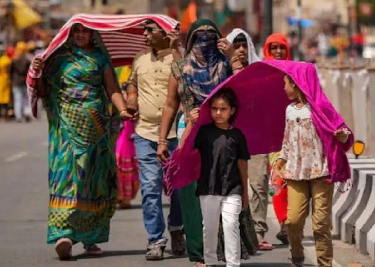 Weather Alert: 40 डिग्री के पार पहुंचा झारखंड के अधिकांश जिलों का पारा, कड़क धूप ने जीना किया मुश्किल