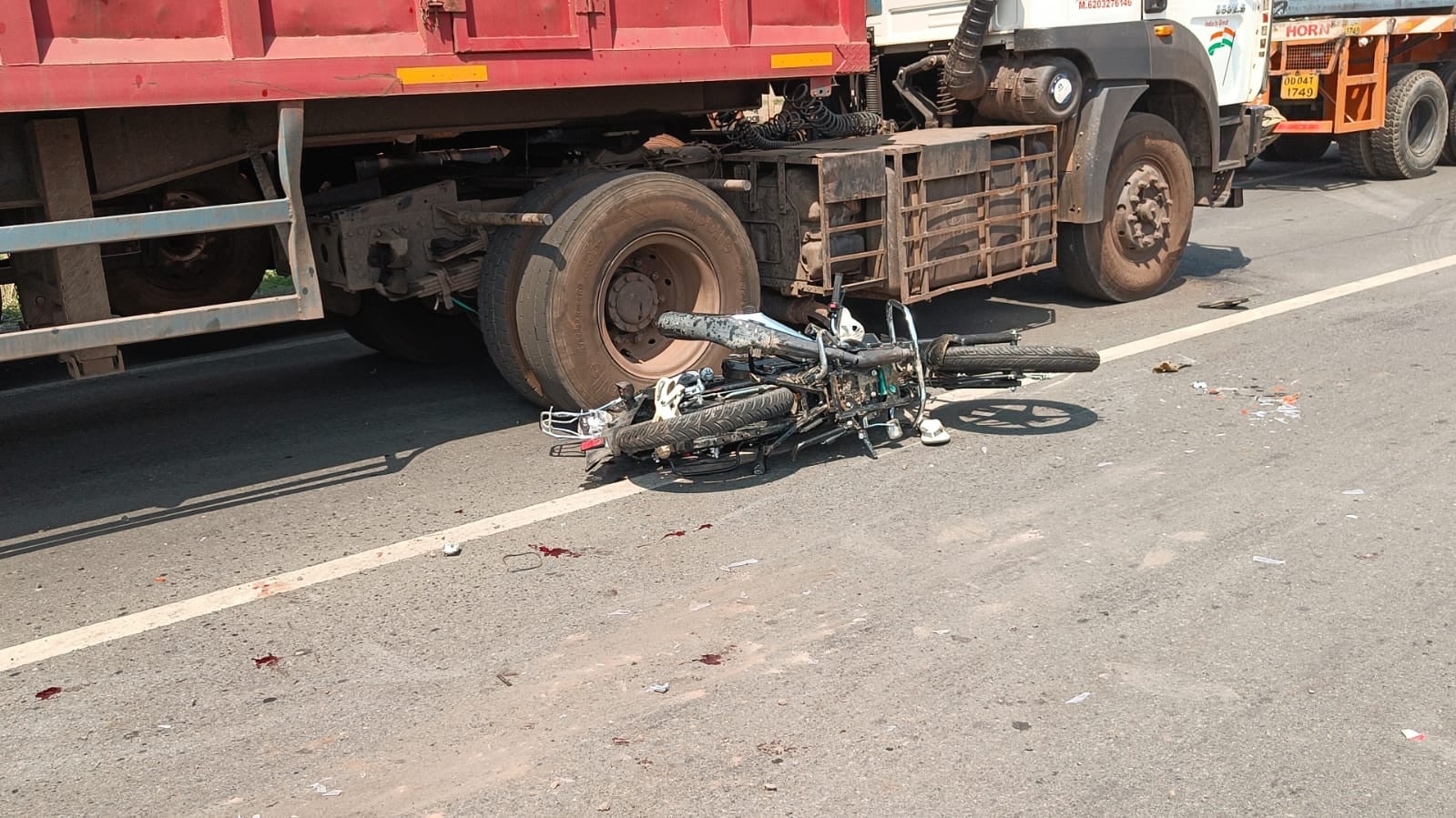 चांडिल में भीषण सड़क हादसा, ट्रेलर की टक्कर से एक की मौत