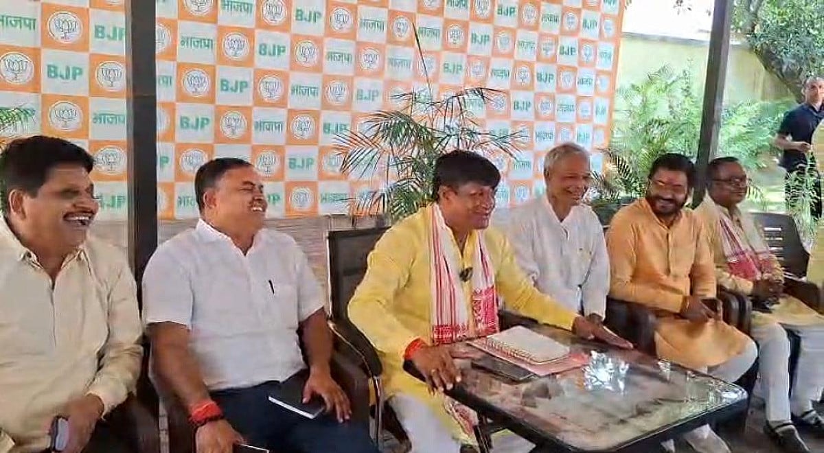 धनबाद में एयरपोर्ट की मांग तेज, ढुलू महतो ने 24 अप्रैल को भव्य आंदोलन और पदयात्रा का किया ऐलान