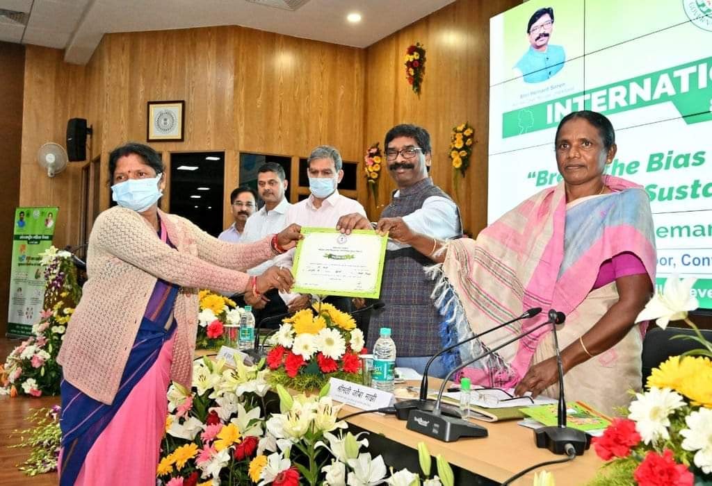 International Women's Day :   बोले सीएम, दुनिया के विकास में महिलाओं का अहम योगदान