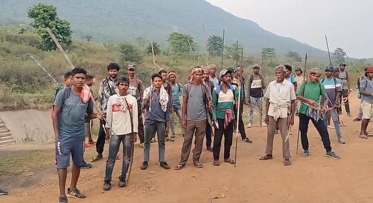 सरायकेला: दलमा में सेंदरा पर्व का उत्साह, जंगल में उमड़ा आदिवासी समाज