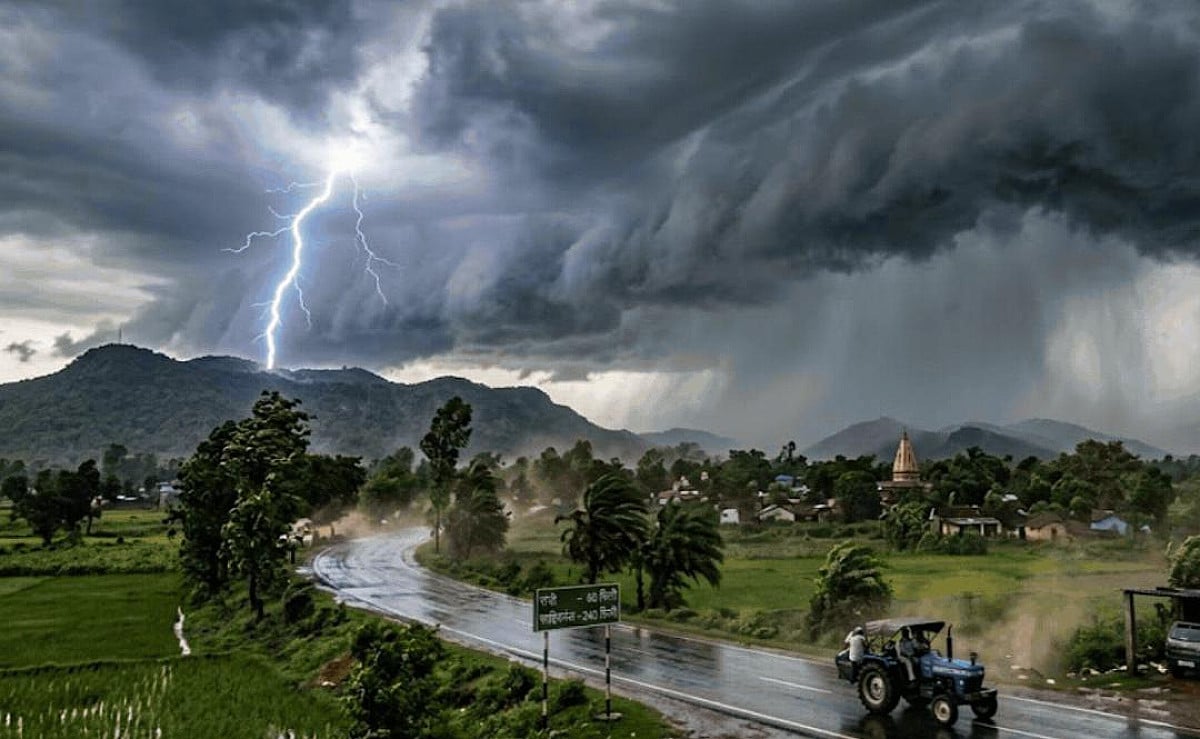 Weather Alert:झारखंड के मौसम ने ली करवट, 20 जिलों में बारिश और वज्रपात का अलर्ट,पारा गिरने से राहत