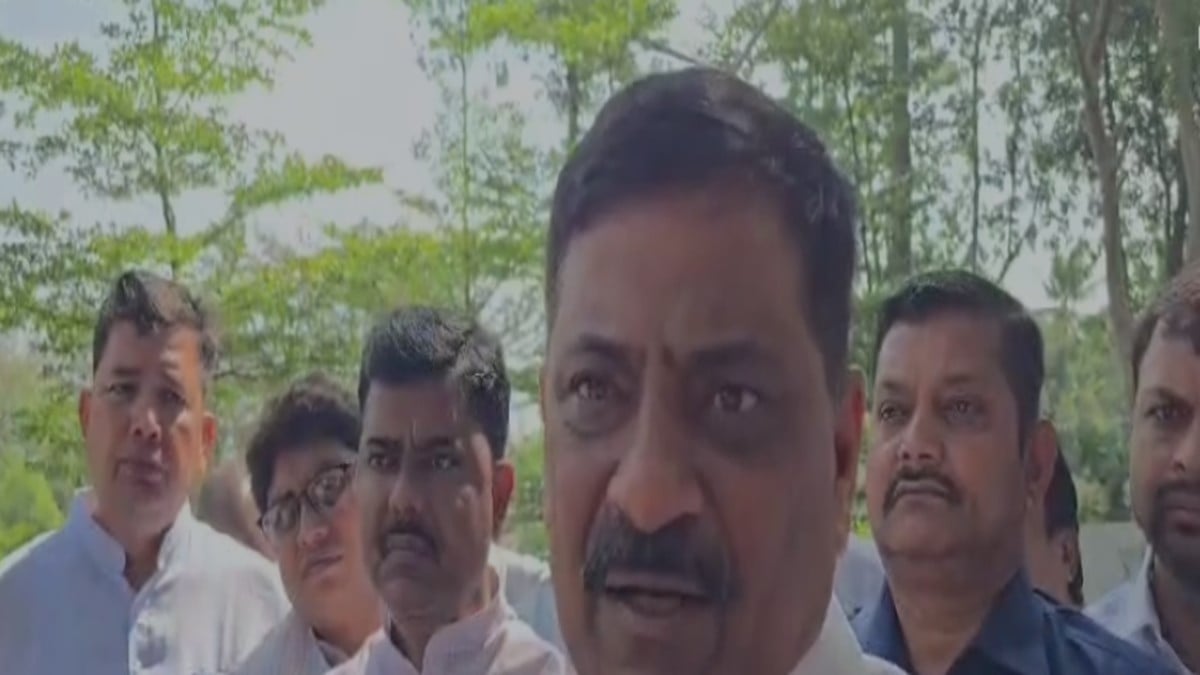 राज्य में कानून-व्यवस्था से खिलवाड़ करने वालों को किसी भी सूरत में बख्शा नहीं जाएगा : संजय झा