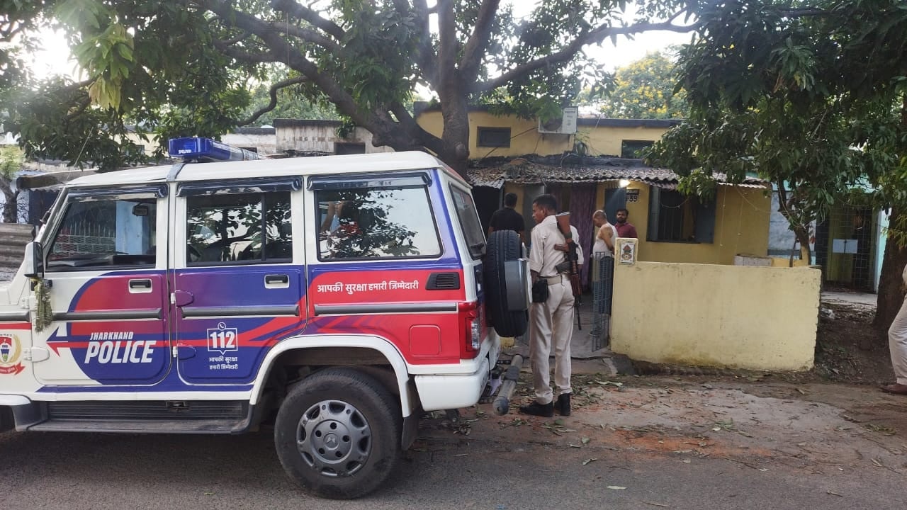 जमशेदपुर में दिनदहाड़े बड़ी चोरी, टाटा स्टीलकर्मी के घर से नकद और लाखों के गहने गायब