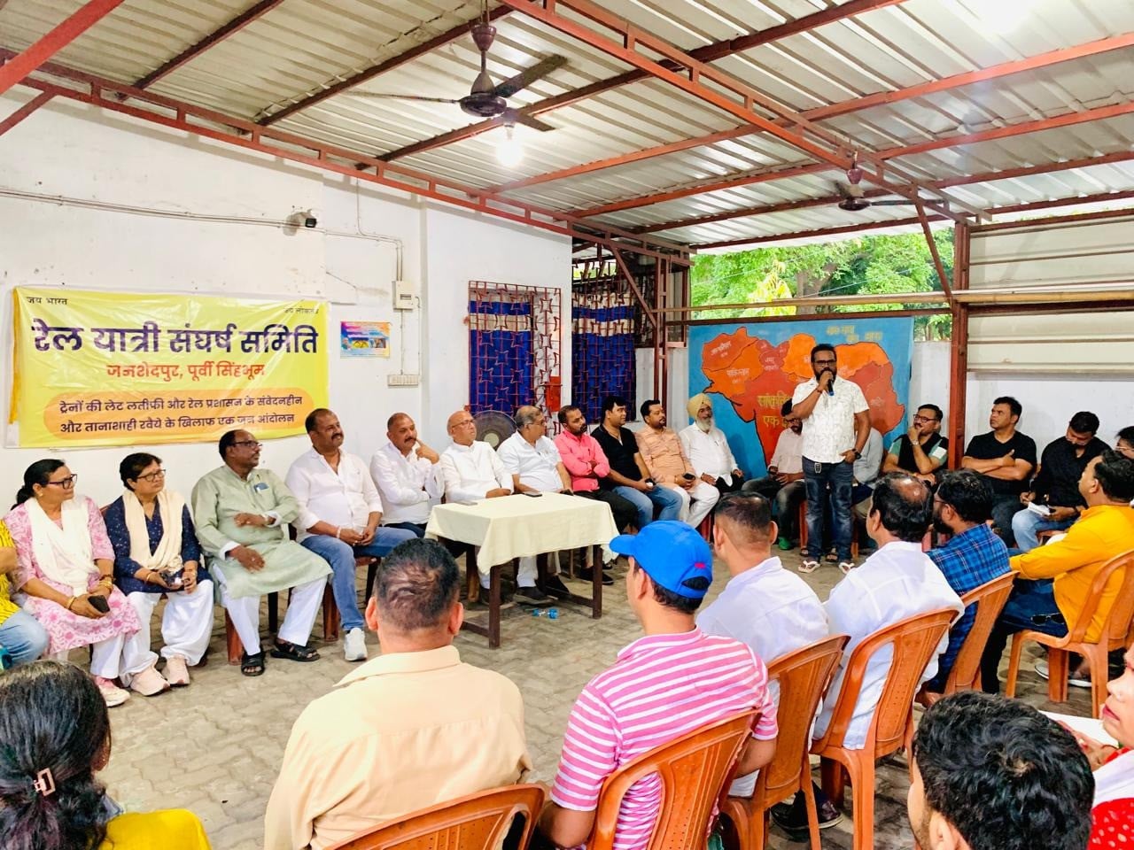 अब खड़गपुर मंडल में भी गूंजेगा रेल आंदोलन, लेट ट्रेनों पर संघर्ष तेज