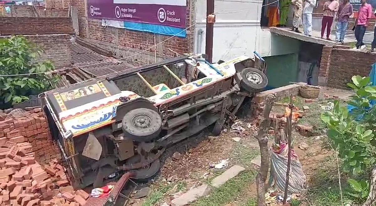 BREAKING: गिरिडीह में दर्दनाक सड़क हादसा, 3 साल की मासूम की मौत, कई घायल