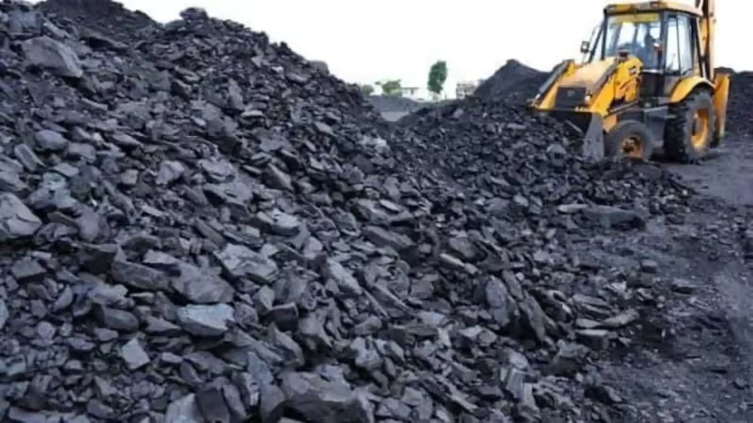 Coal India: चालू वित्तीय वर्ष के पहले महीने में ही उत्पादन घटा, डिमांड -सप्लाई पर क्या होगा असर