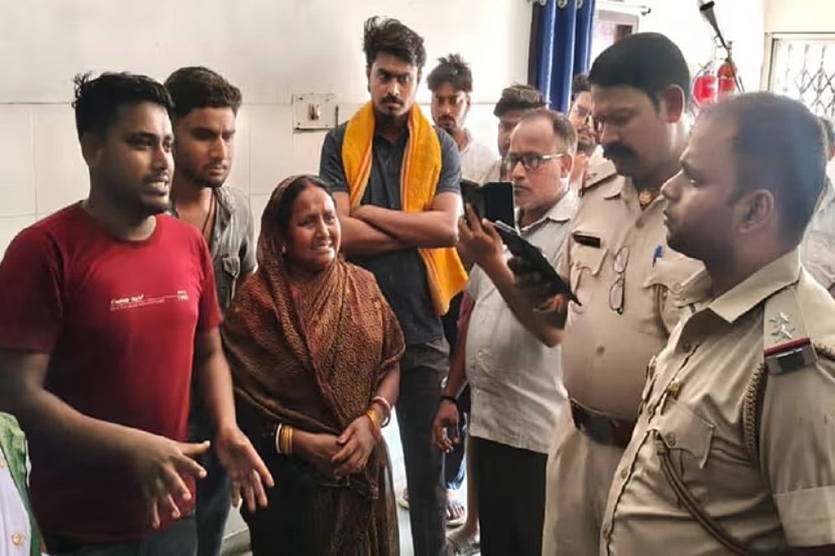 प्रसव के दौरान चली गई बच्चे की जान, बाघमारा CHC में नवजात की मौत के बाद जमकर हुआ हंगामा