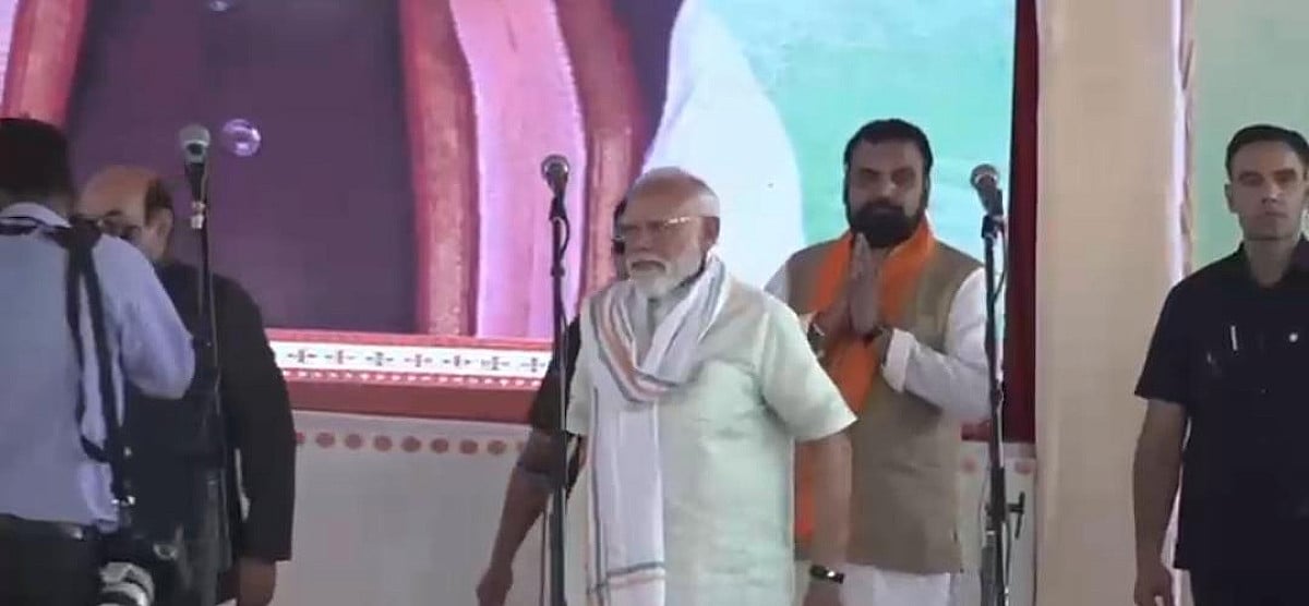 पीएम नरेंद्र मोदी की मौजूदगी में गांधी मैदान में भव्य शपथ ग्रहण समारोह, मंत्रिमंडल विस्तार की शुरुआत