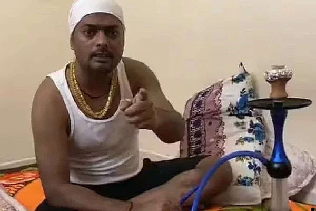 BIG NEWS: वासेपुर में गैंगस्टर प्रिंस खान पर पुलिस की दबिश, घर पर फिर हुई कुर्की-जप्ती