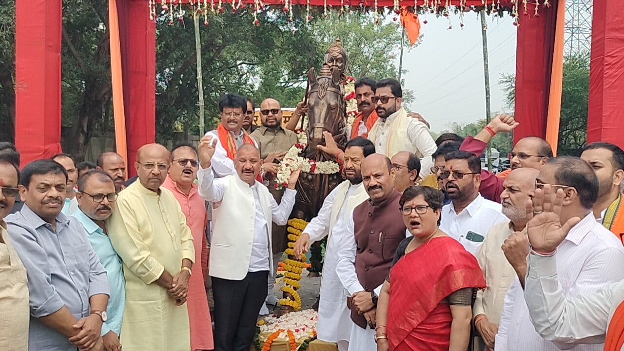 जमशेदपुर में धूमधाम से मनी महाराणा प्रताप की जयंती, सेवा शिविर भी लगा