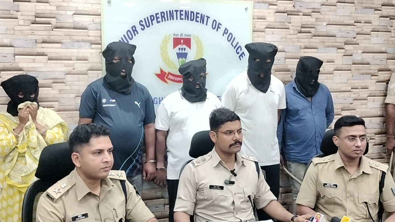 जमशेदपुर में 3.50 लाख का ब्राउन शुगर बरामद, दंपति समेत 5 गिरफ्तार