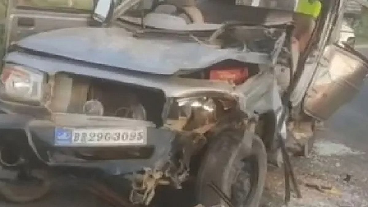 छपरा-सिवान NH पर भीषण सड़क हादसा, ट्रक से टकराई बरातियों से भरी बोलेरो, एक की मौत, छह घायल