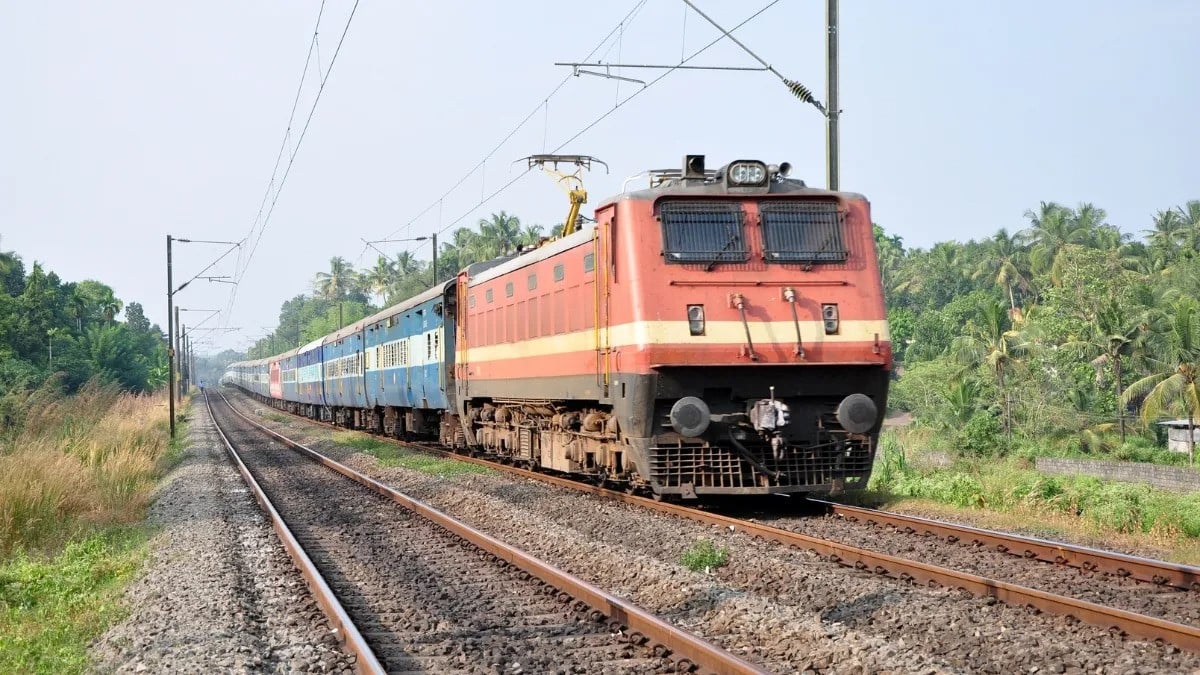 रेल यात्रियों के लिए बड़ी खुशखबरी! अब रांची और टाटानगर से दिल्ली के लिए चलेंगी स्पेशल ट्रेनें