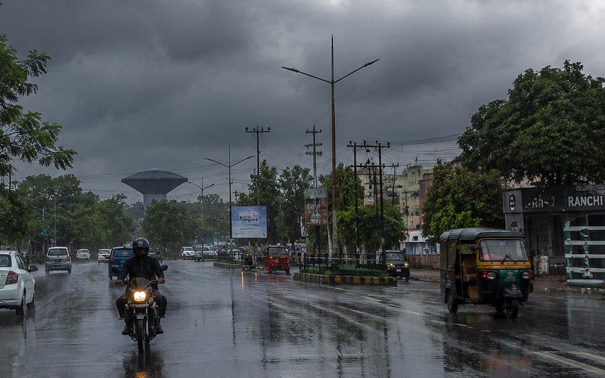 Weather Alert: कहीं बारिश तो कहीं भीषण गर्मी, झारखंड का मौसम आज रहेगा मिला-जुला