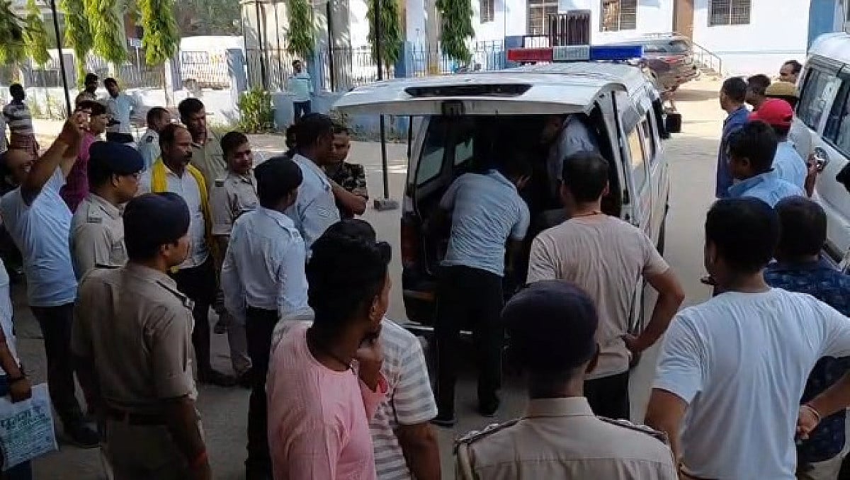 ड्यूटी पर तैनात ट्रैफिक जवान को अनियंत्रित ट्रैक्टर ने कुचला, मौके पर मौत