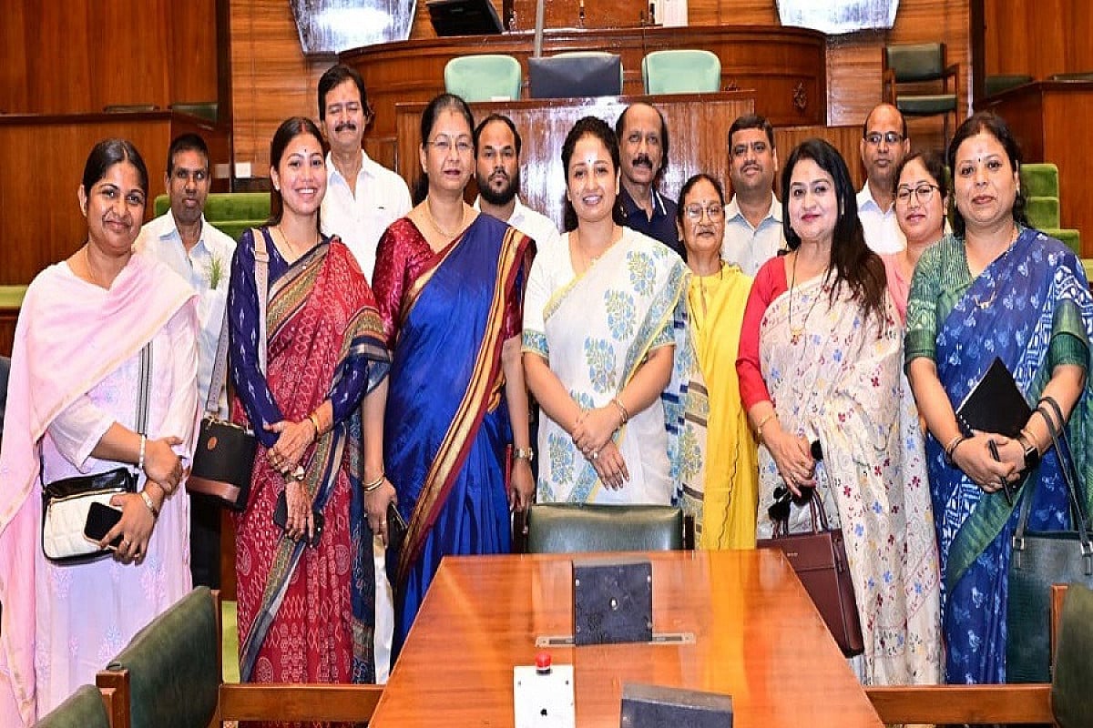 महिला सशक्तिकरण के मिशन पर झारखंड, महाराष्ट्र में सफल मॉडल का करेगी अध्ययन