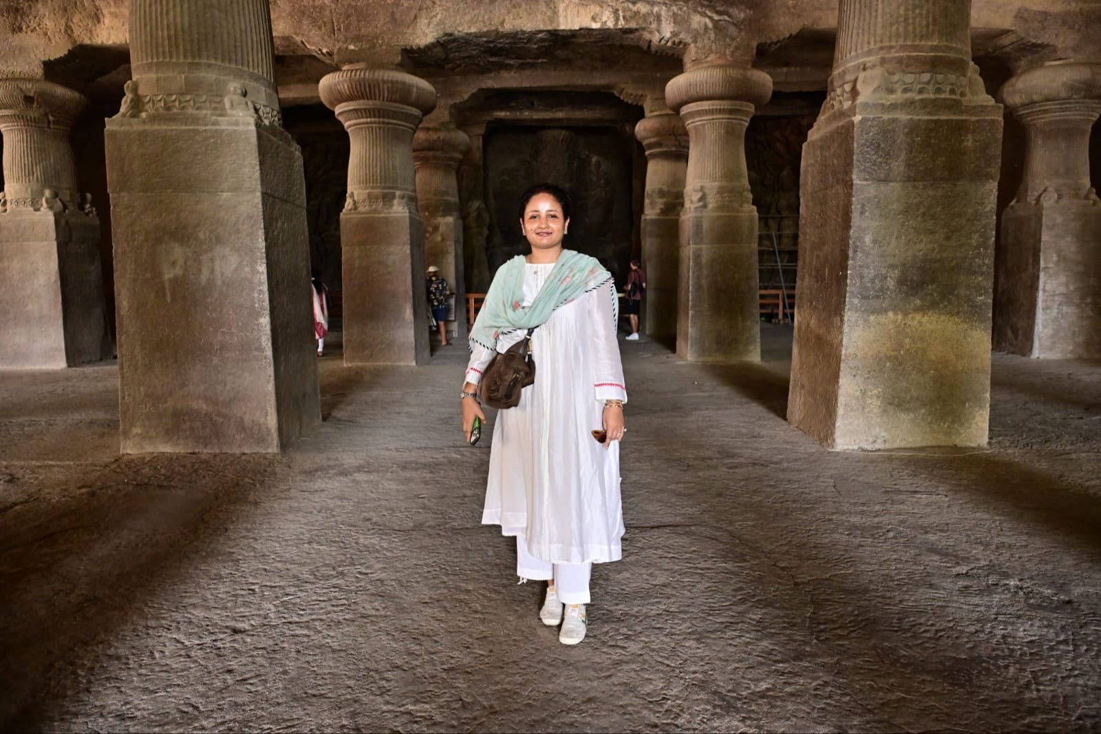महाराष्ट्र दौरे पर कल्पना सोरेन, एलीफेंटा गुफाओं की भव्यता देख हुईं मंत्रमुग्ध