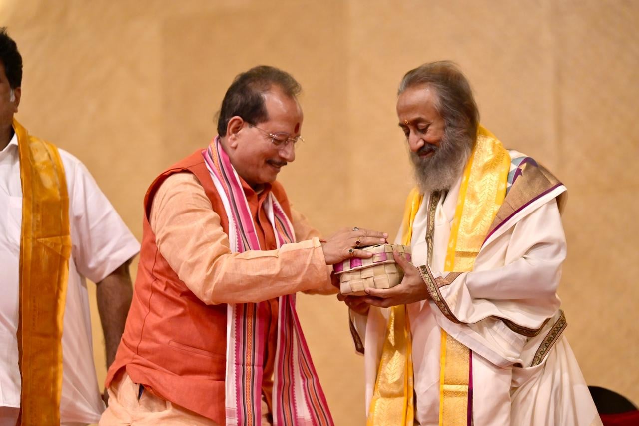 बंगलौर में बिहार के कृषि मंत्री ने ली जैविक खाद की जानकारी, ऑर्गेनिक DAP पर जोर