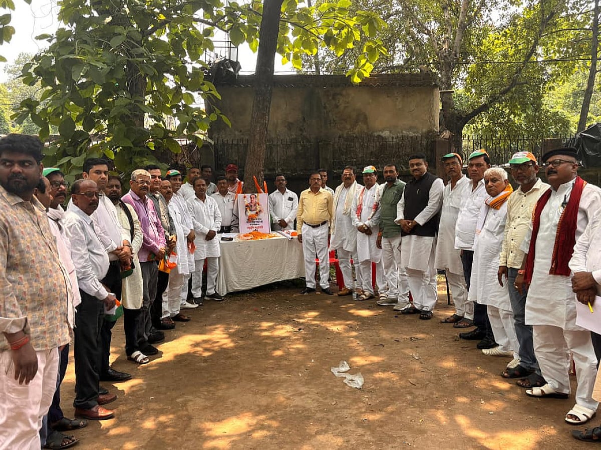 धनबाद कांग्रेस में गुटबाजी चरम पर! राजीव गांधी शहादत कार्यक्रम भी बना शक्ति प्रदर्शन का मंच