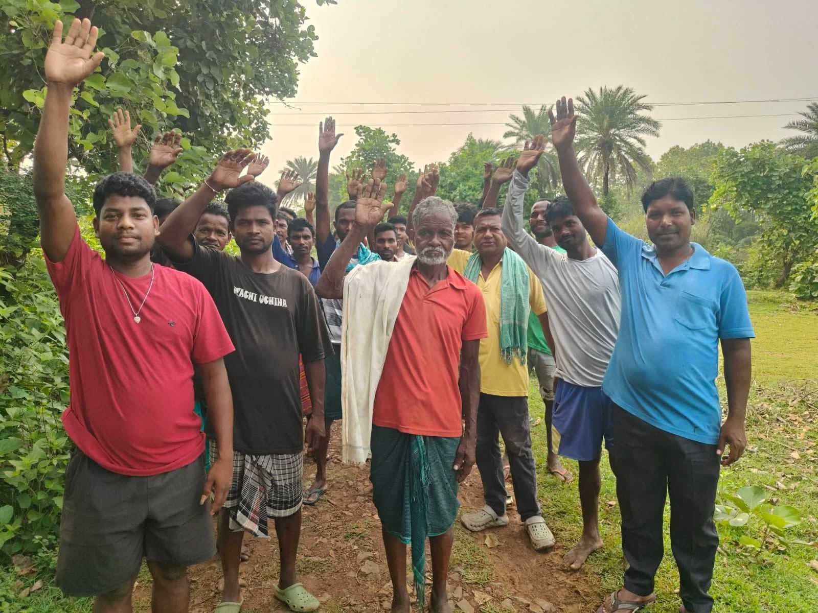 साहिबगंज: 30 साल से बदहाल सड़क, अब फूटा ग्रामीणों का गुस्सा, बोले- होगी आरपार की लड़ाई