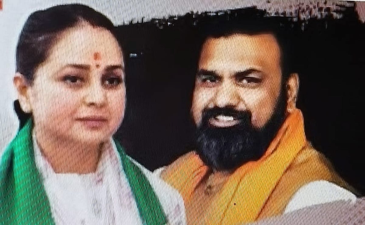 बिहार: गमछे के राजनीति से अचानक क्यों गरमा गई सियासत, लालू प्रसाद की बेटी ने कह दी बड़ी बात