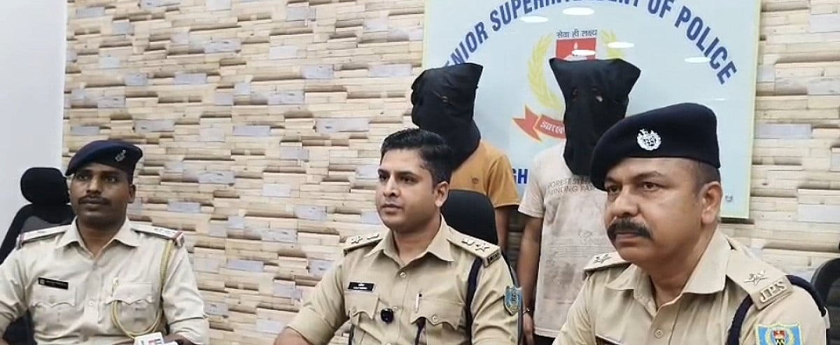 जमशेदपुर पुलिस का बड़ा एक्शन, बाइक चोर गैंग धराया, 5 बाइक जब्त