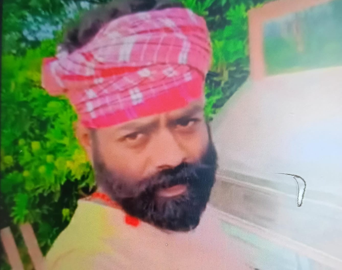 धनबाद के गैरेज में बड़ा हादसा, ट्रक के नीचे दबकर मिस्त्री की मौत