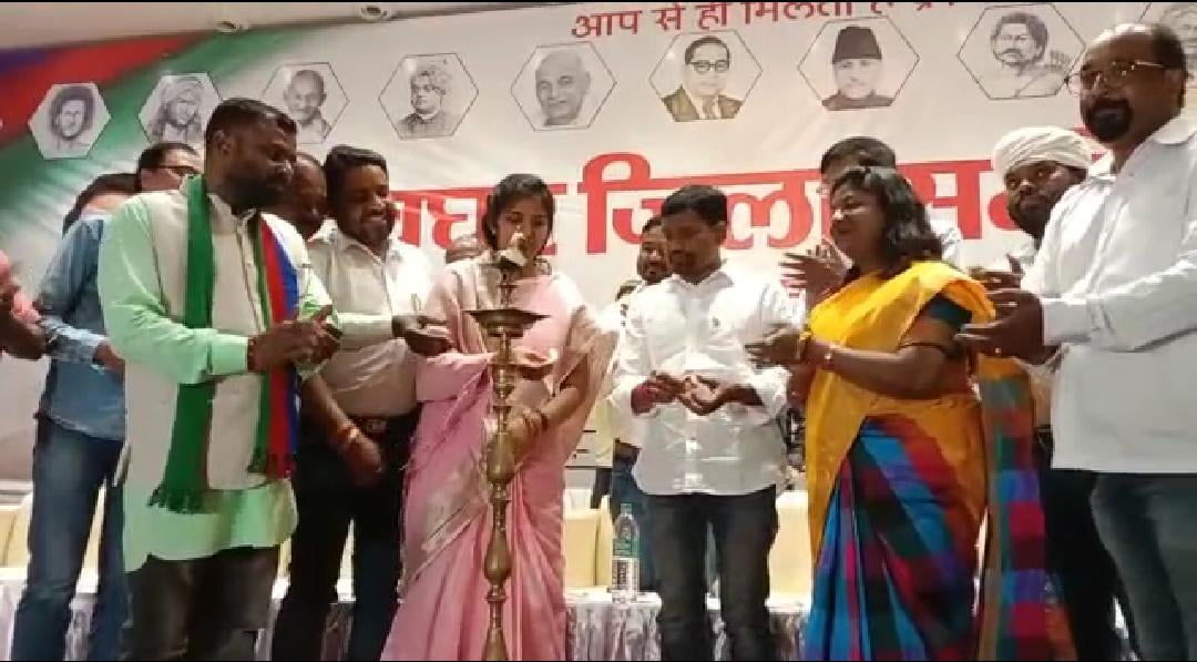 आजसू जिला सम्मेलन में कार्यकर्ताओं ने सत्तापक्ष और विपक्ष दोनों पर जमकर बोला हमला