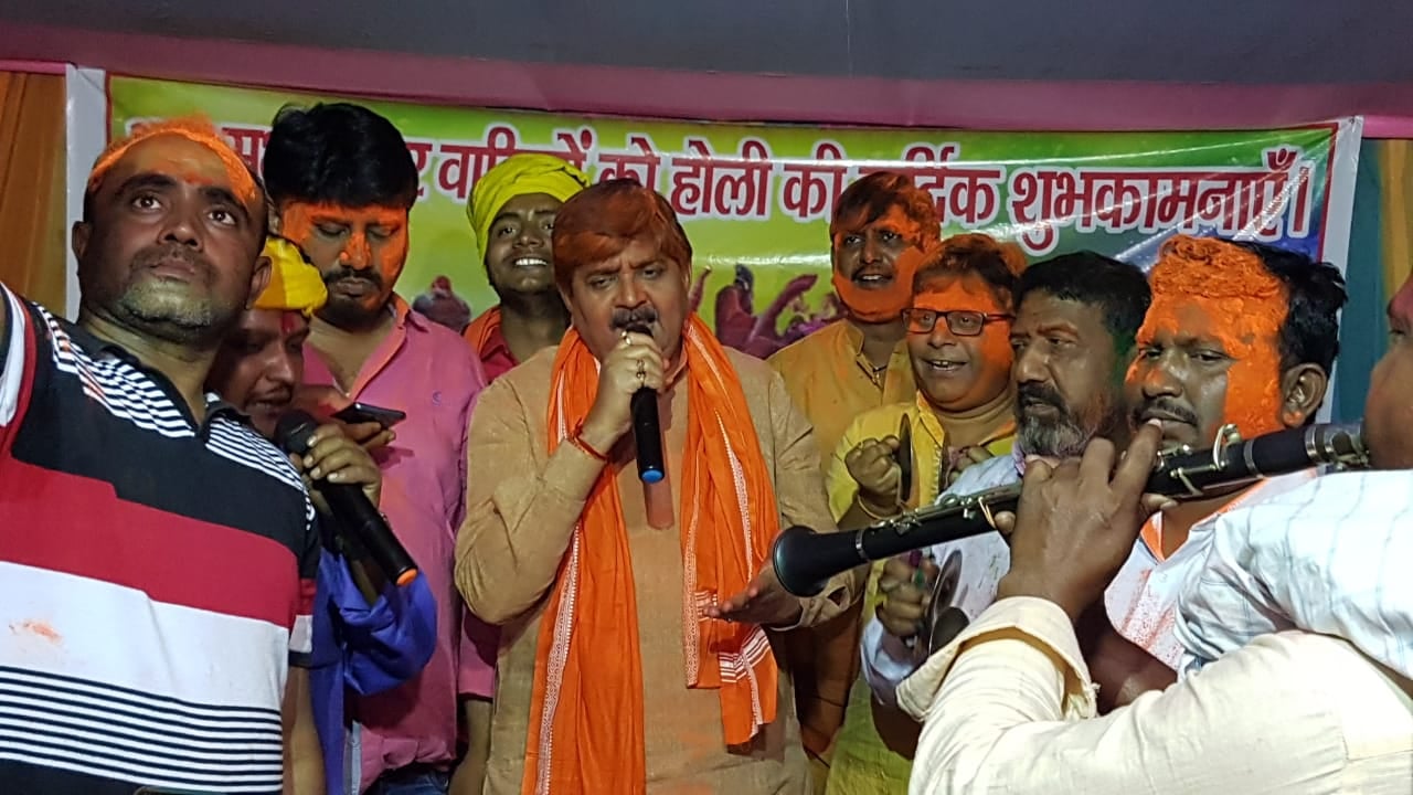 कोयलांचल में होली : कोरोना से राहत  और 'पॉलिटिकल पुट' से महंगाई पर भारी  उत्साह