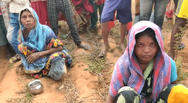 गुमला : ननिहाल में पेड़ पर लटका मिला युवक का शव