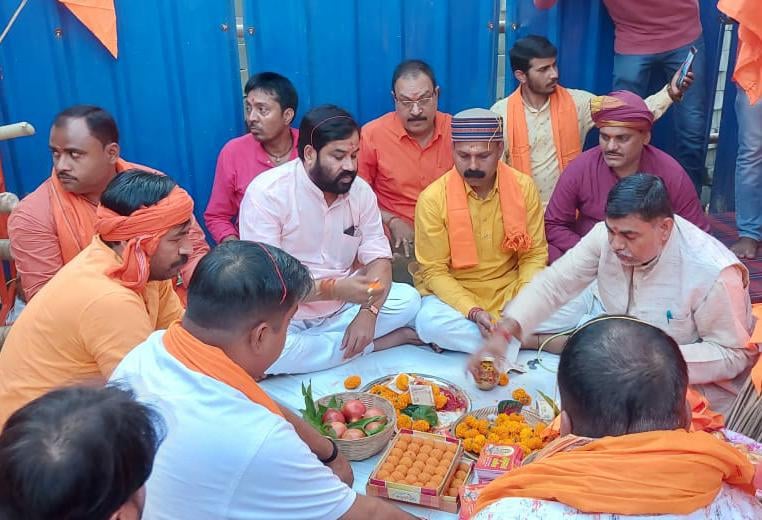 MGM  मैदान में ध्वज पूजन, वैदिक मंत्रोच्चार से गूंजा वातावरण