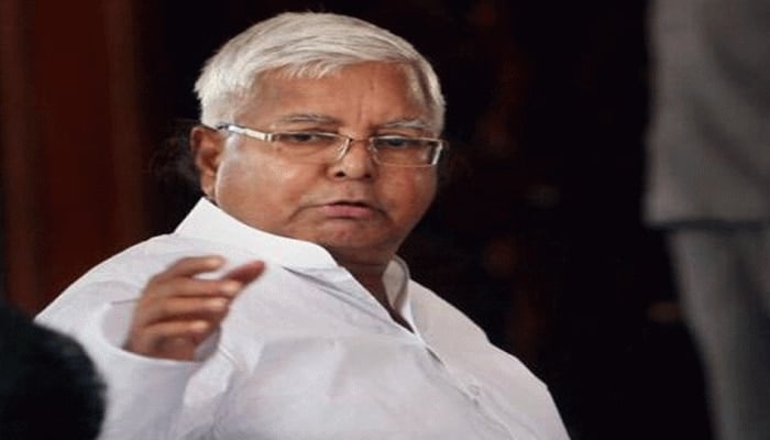 पिता लालू यादव की सेहत को लेकर चिंतित हैं तेजस्वी, कहा मिलकर कीजिए दुआ