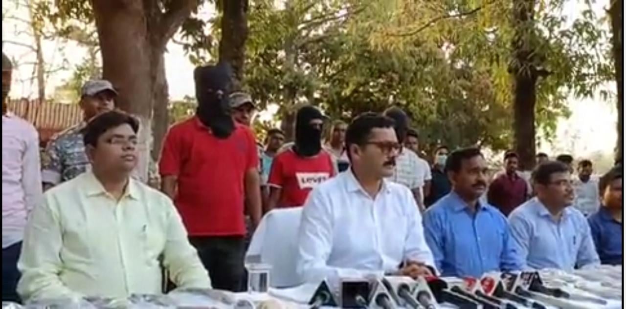 झारखंड के गुंडों को हथियार देते थे यूपी के ये चार क्रिमनल, धराए