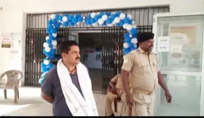 सोशल मीडिया पर सीएम के खिलाफ अभद्र टिप्पणी करना कांग्रेस नेता को पड़ा महंगा, गए जेल