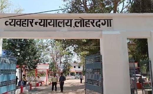 दहेज-हत्या के दोषी पिता-पुत्र को कोर्ट ने सुनाई आजीवन कारावास की सजा