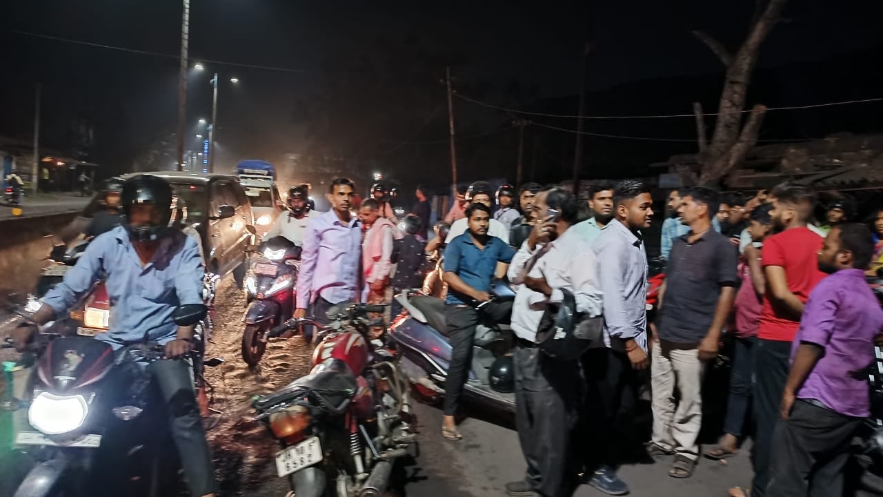 बीसीसीएल की लापरवाही : आप धनबाद से झरिया बाइक से जा रहे हैं तो बच के ड्राइव करें, वर्ना टूट सकते हैं आपके हाथ-पैर